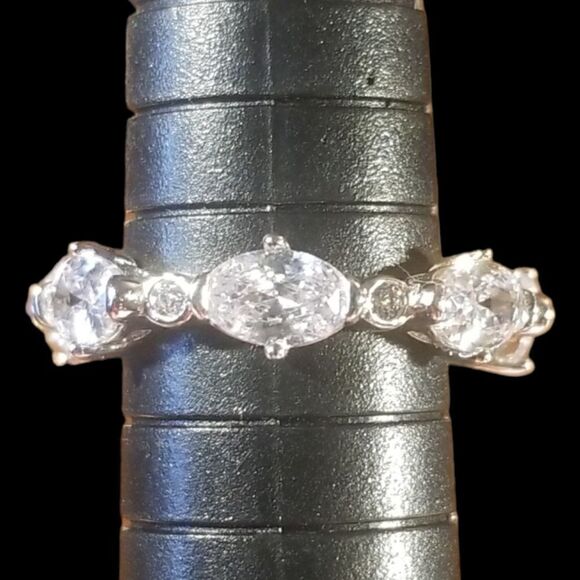 ⭐️ Eternity Band Ring Oval and Round CZs in Sterling Silver  sz 6 NWOT - Picture 1 of 6